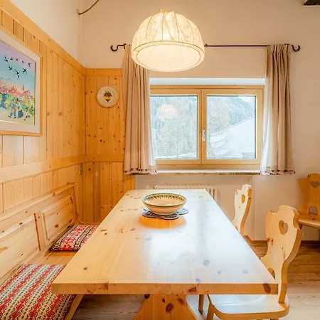 Dolomites Dream Marmolada * 로카 피에토레