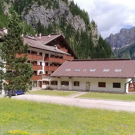 Dolomites Dream Marmolada 로카 피에토레